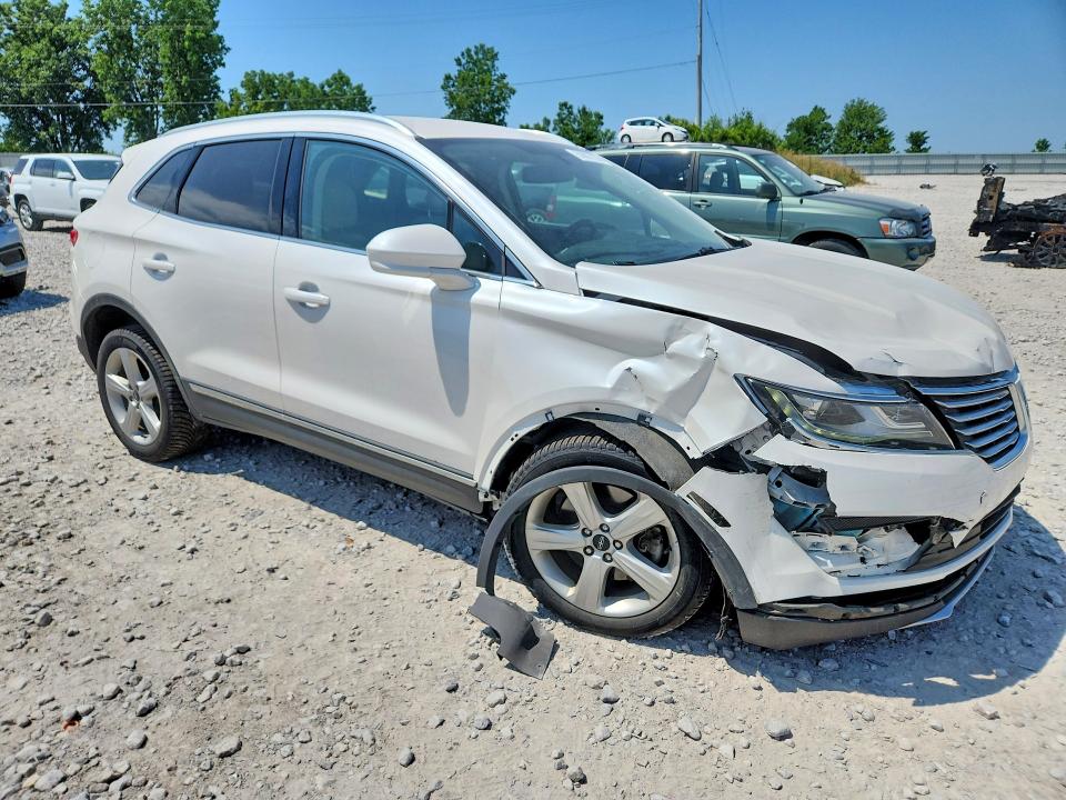 Продаж на аукціоні авто 2018 Lincoln Mkc, vin: 5LMCJ1D97JUL00601, номер лоту: 59897596