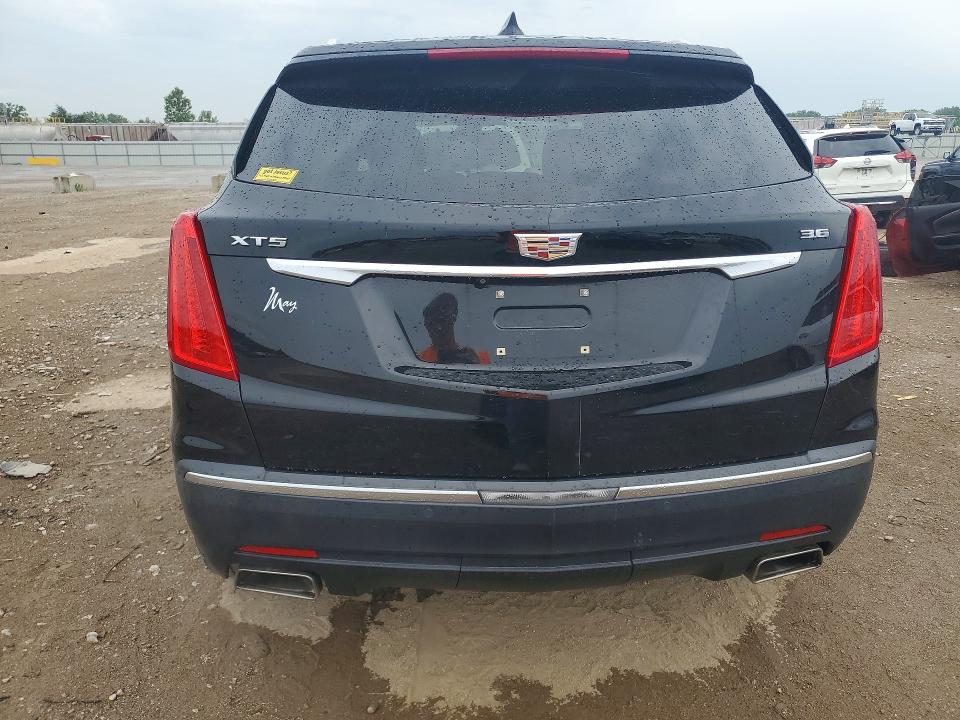 63067756 :رقم المزاد ، 1GYKNBRSXHZ124417 vin ، 2017 Cadillac Xt5 مزاد بيع