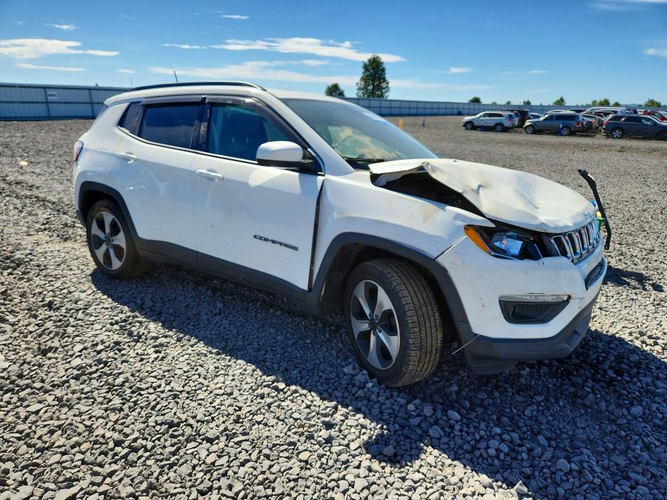 60490846 :رقم المزاد ، 3C4NJCBB3JT134282 vin ، 2018 Jeep Compass مزاد بيع