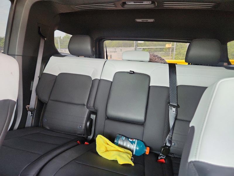 61043786 :رقم المزاد ، 1GKB0NDE5RU106160 vin ، 2024 Gmc Hummer Suv مزاد بيع