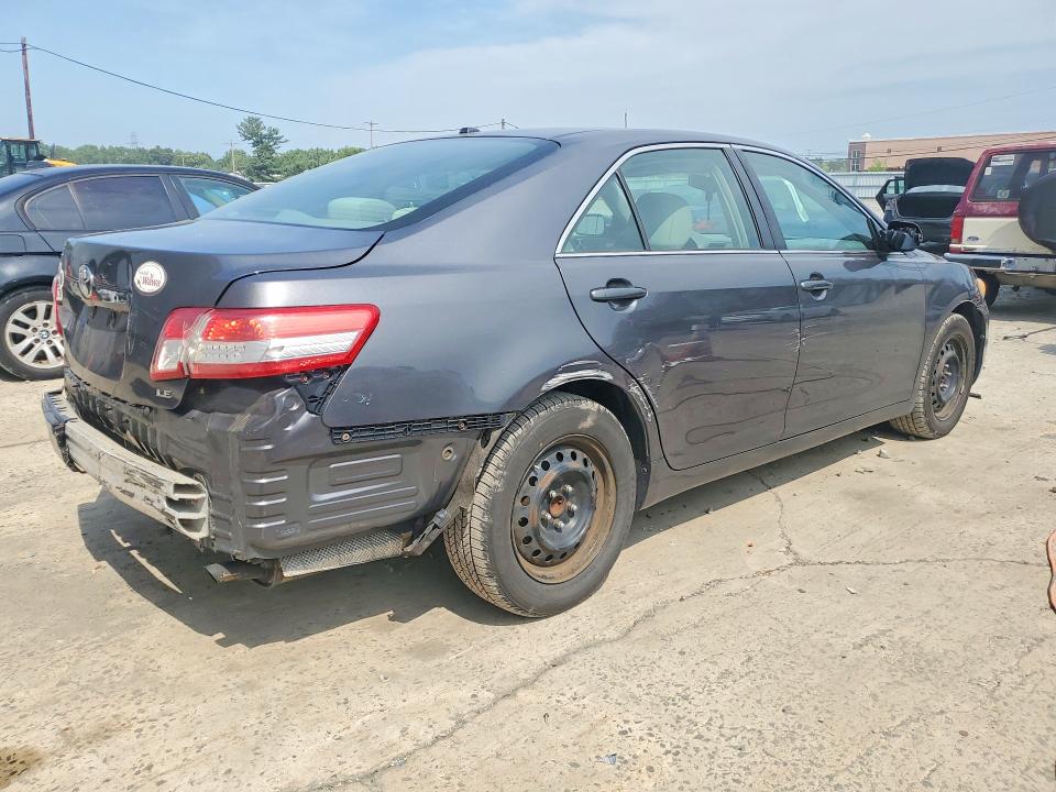 60923546 :رقم المزاد ، 4T1BF3EK2BU730454 vin ، 2011 Toyota Camry مزاد بيع