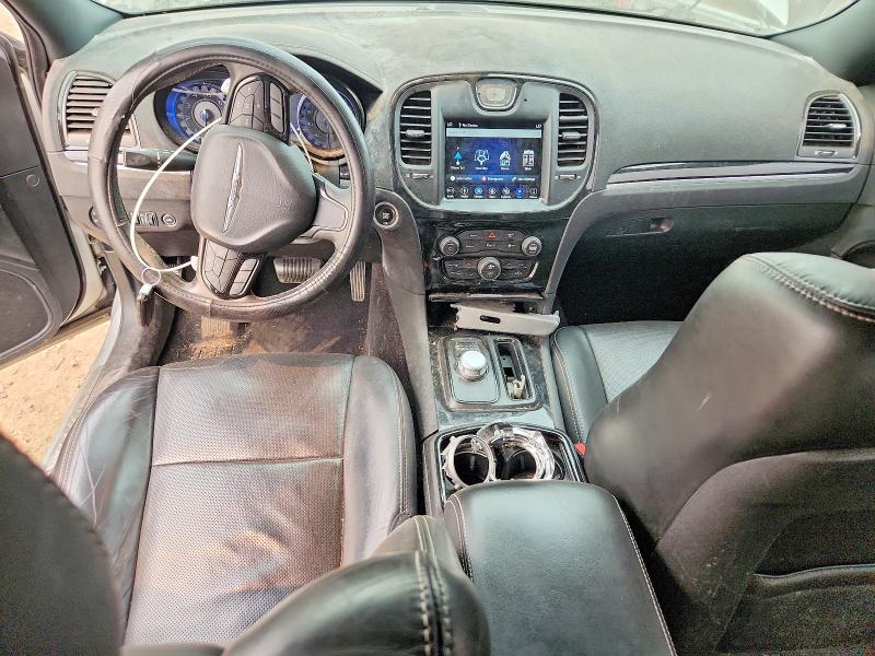 60674186 :رقم المزاد ، 2C3CCAGGXKH573438 vin ، 2019 Chrysler 300 مزاد بيع