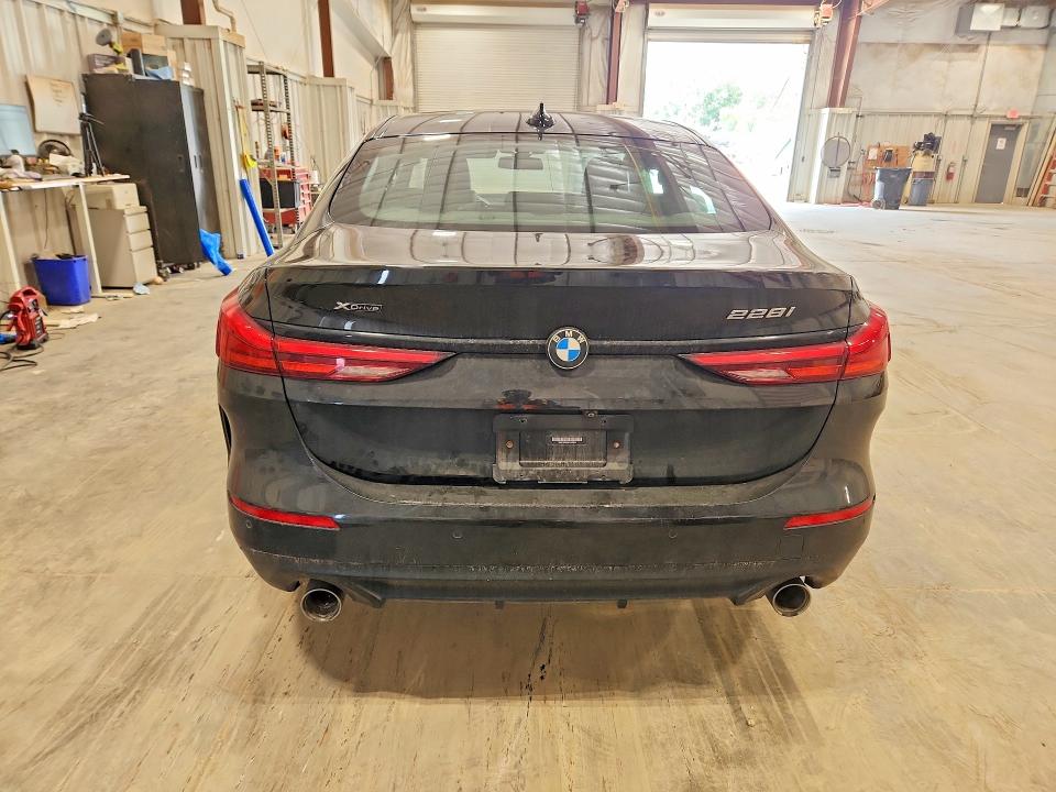 61809696 :رقم المزاد ، WBA73AK00M7J40634 vin ، 2021 Bmw 228xi مزاد بيع