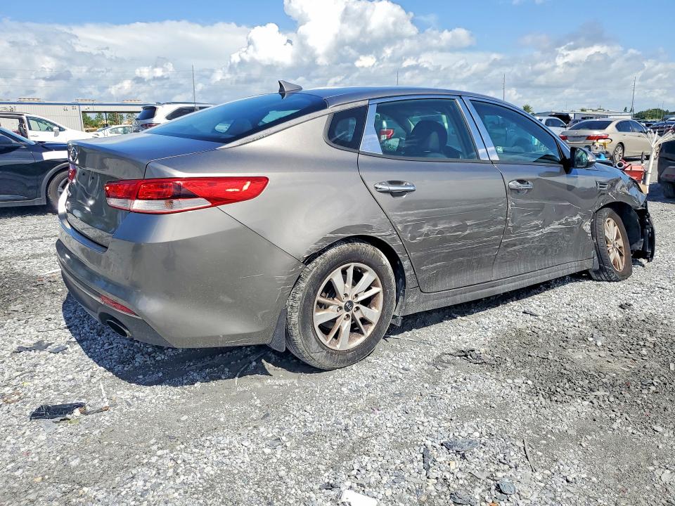 61392416 :رقم المزاد ، 5XXGT4L31JG222940 vin ، 2018 Kia Optima مزاد بيع