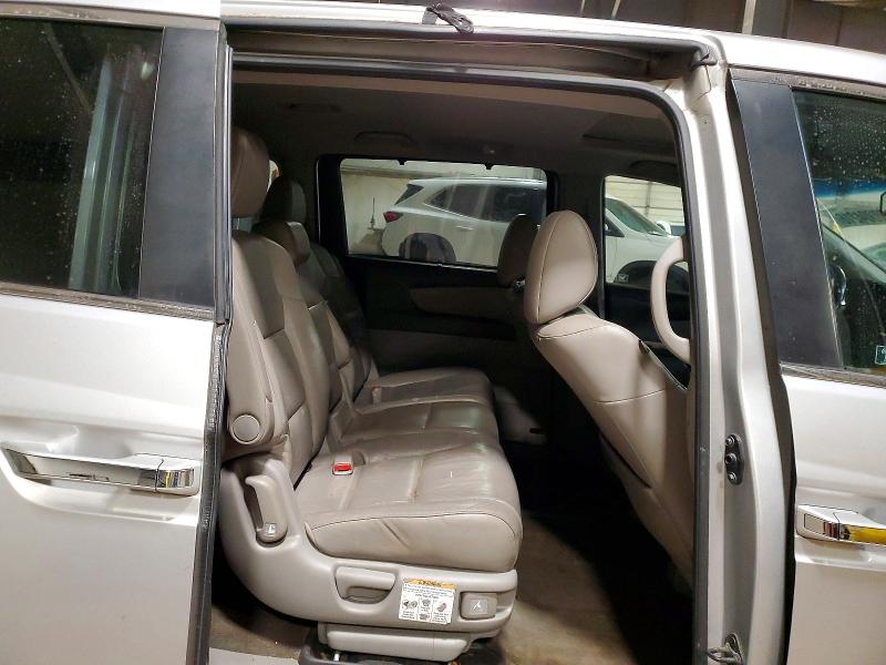 60304216 :رقم المزاد ، 5FNRL5H67CB111686 vin ، 2012 Honda Odyssey مزاد بيع