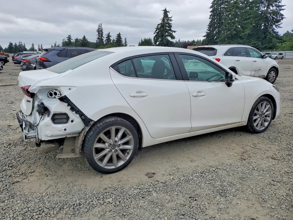 2017 Mazda 3 მანქანა იყიდება აუქციონზე, vin: 3MZBN1V78HM104697, აუქციონის ნომერი: 60254206