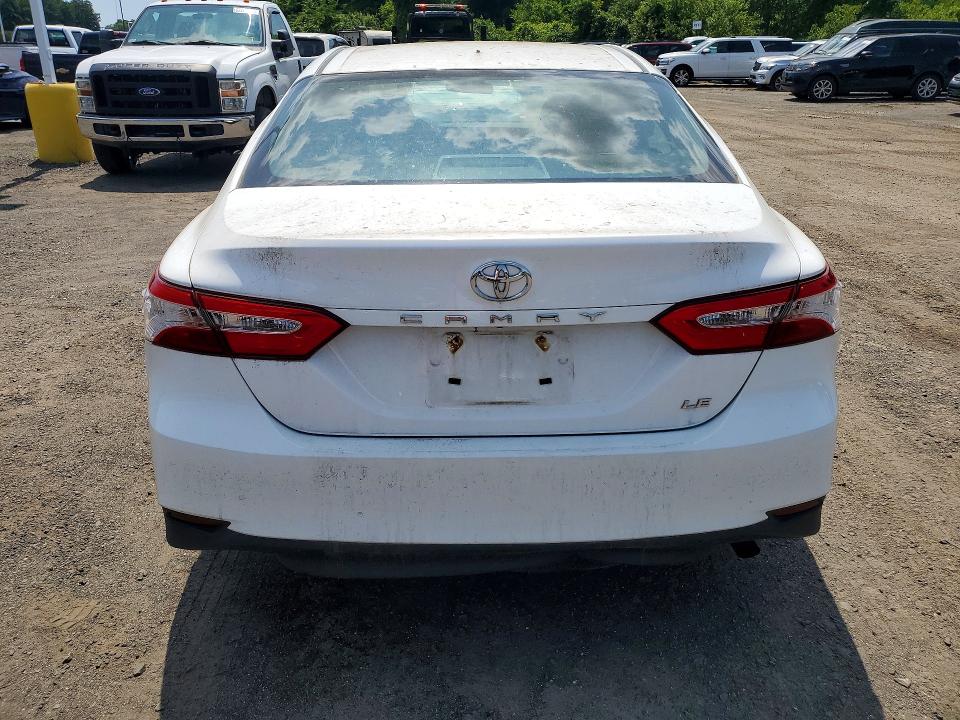 Продаж на аукціоні авто 2018 Toyota Camry, vin: 4T1B11HK0JU641494, номер лоту: 62299446