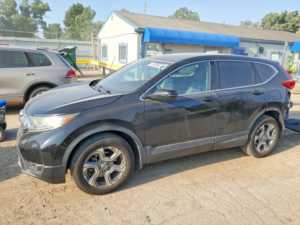2017 Honda Cr-v მანქანა იყიდება აუქციონზე, vin: 2HKRW2H88HH621870, აუქციონის ნომერი: 61935846