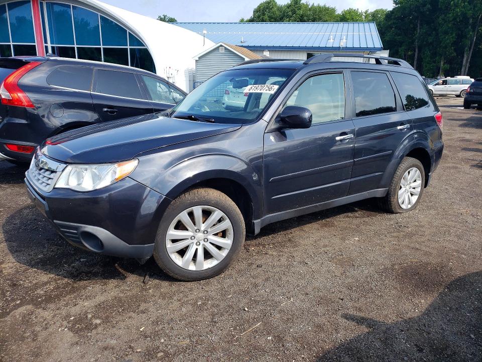 61970756 :رقم المزاد ، JF2SHADC9BH779805 vin ، 2011 Subaru Forester مزاد بيع