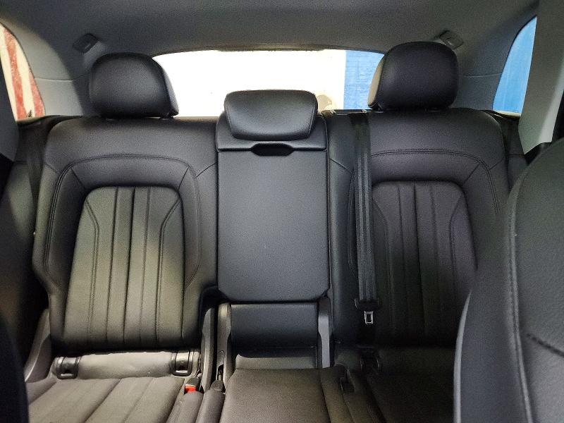 61904206 :رقم المزاد ، WA1BNAFY8J2003502 vin ، 2018 Audi Q5 مزاد بيع