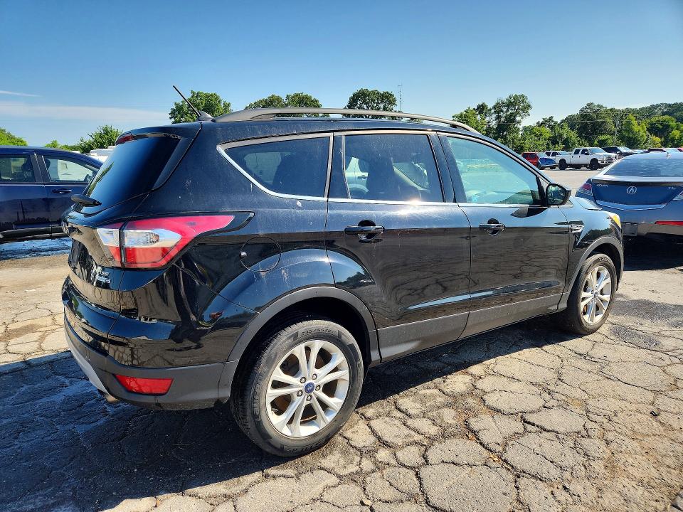 Продаж на аукціоні авто 2018 Ford Escape, vin: 1FMCU9GD3JUB43139, номер лоту: 59631046