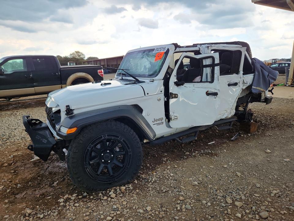 60425216 :رقم المزاد ، 1C4HJXDG4JW167685 vin ، 2018 Jeep Wrangler Unlimited مزاد بيع