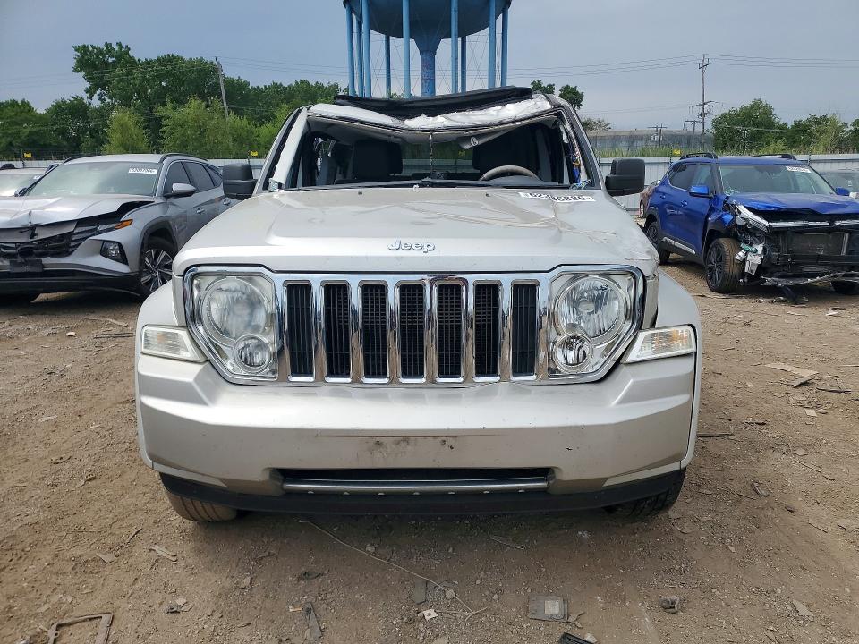 2008 Jeep Liberty მანქანა იყიდება აუქციონზე, vin: 1J8GN58K88W235265, აუქციონის ნომერი: 62386886