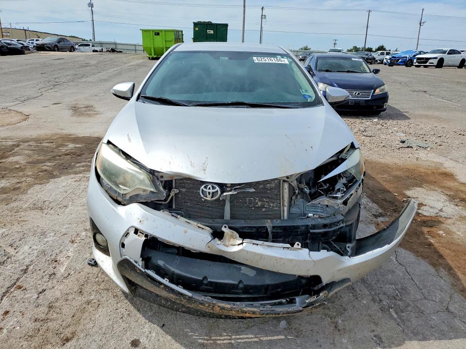 62516186 :رقم المزاد ، 5YFBURHEXFP215496 vin ، 2015 Toyota Corolla مزاد بيع