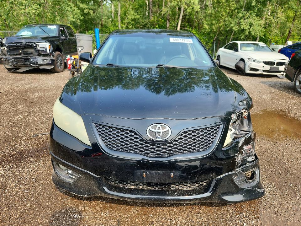 60827266 :رقم المزاد ، 4T1BK3EK0AU115525 vin ، 2010 Toyota Camry مزاد بيع