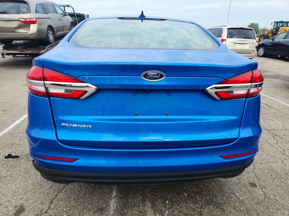 Продажа на аукционе авто 2020 Ford Fusion, vin: 3FA6P0G73LR135332, номер лота: 61767926