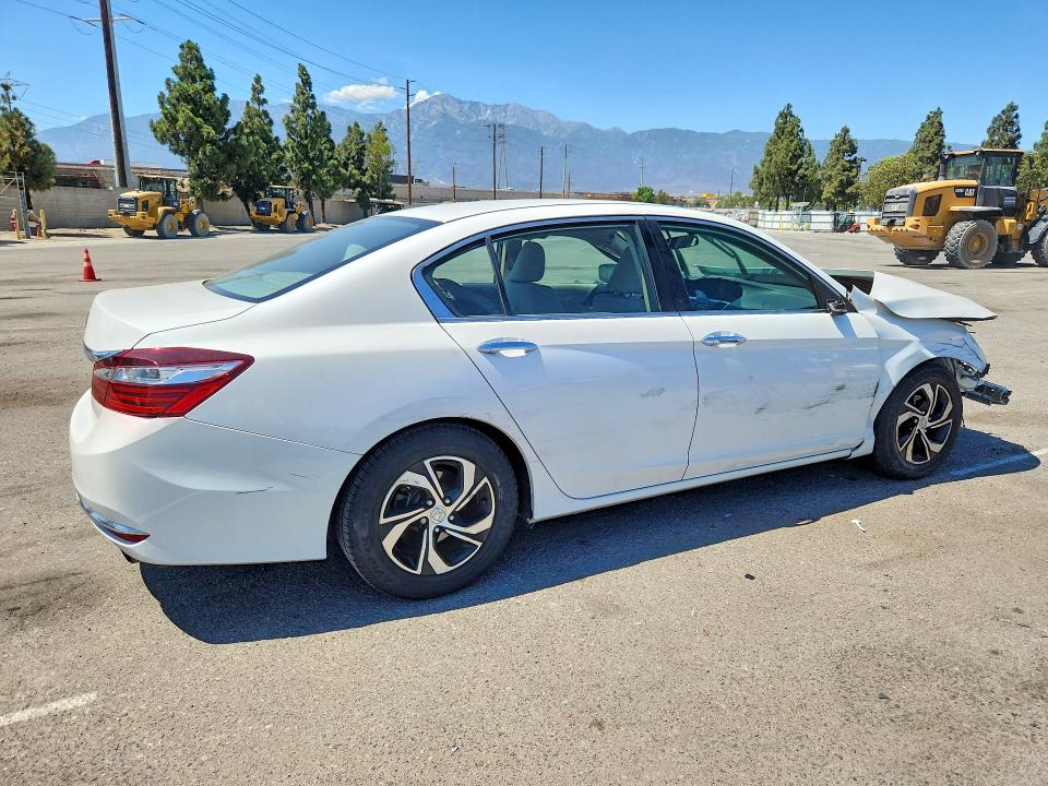 Продаж на аукціоні авто 2017 Honda Accord, vin: 1HGCR2F30HA189935, номер лоту: 61975856