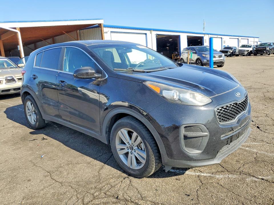 62140246 :رقم المزاد ، KNDPM3AC1H7177219 vin ، 2017 Kia Sportage مزاد بيع