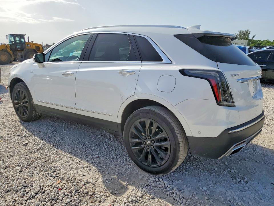 Продажа на аукционе авто 2022 Cadillac Xt5, vin: 1GYKNCRS6NZ152541, номер лота: 61083926