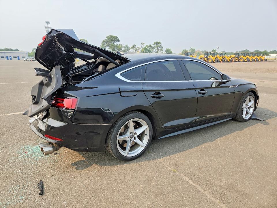 2019 Audi A5 მანქანა იყიდება აუქციონზე, vin: WAUENCF5XKA090330, აუქციონის ნომერი: 61691656