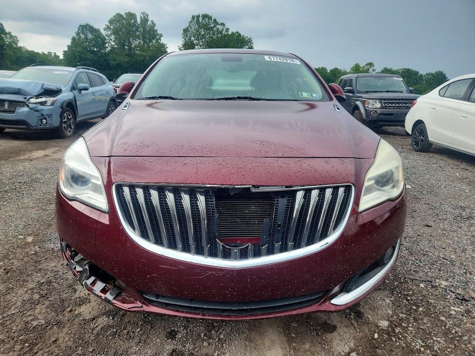 61742816 :رقم المزاد ، 2G4GL5EX1H9183138 vin ، 2017 Buick Regal مزاد بيع