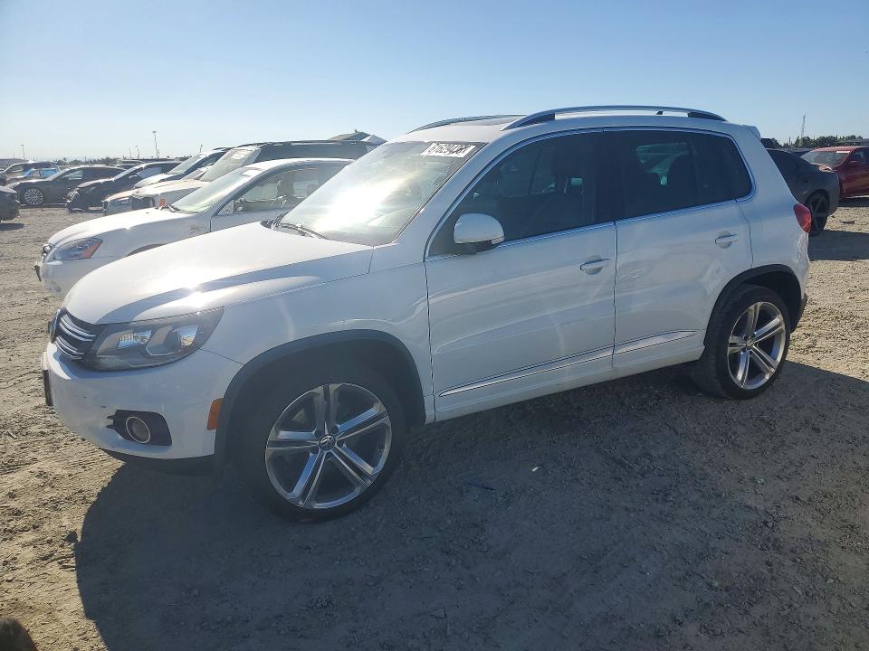 2014 Volkswagen Tiguan მანქანა იყიდება აუქციონზე, vin: WVGAV3AXXEW103879, აუქციონის ნომერი: 61629436