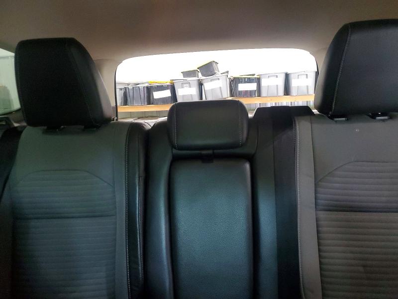 60563956 :رقم المزاد ، 1FMCU9GD7HUD99973 vin ، 2017 Ford Escape مزاد بيع