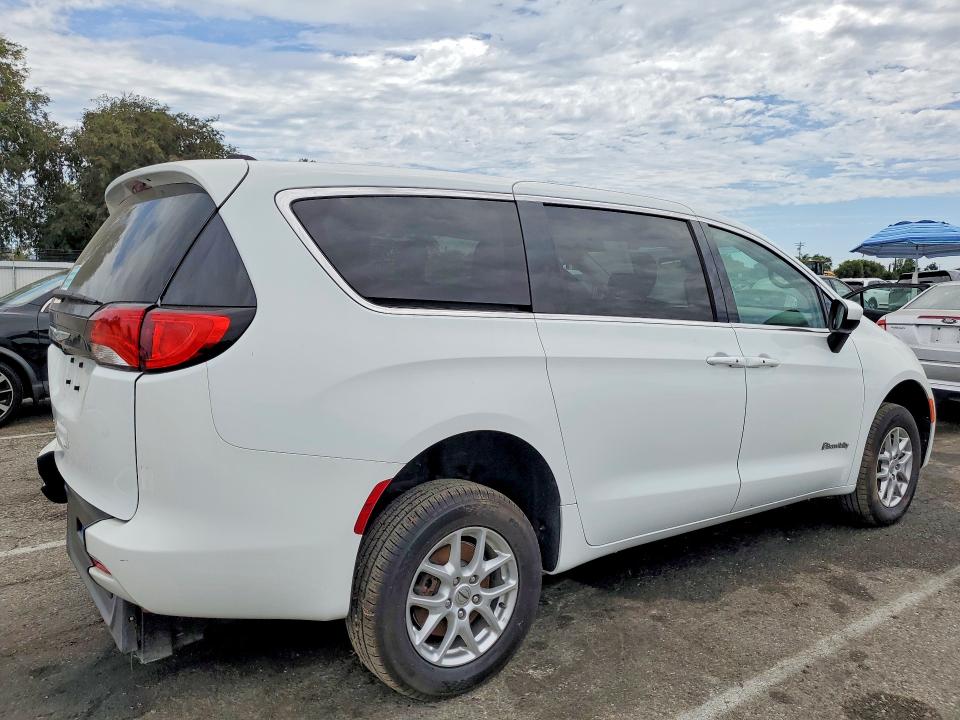 Продажа на аукционе авто 2023 Chrysler Voyager, vin: 2C4RC1CG2PR617218, номер лота: 60871626