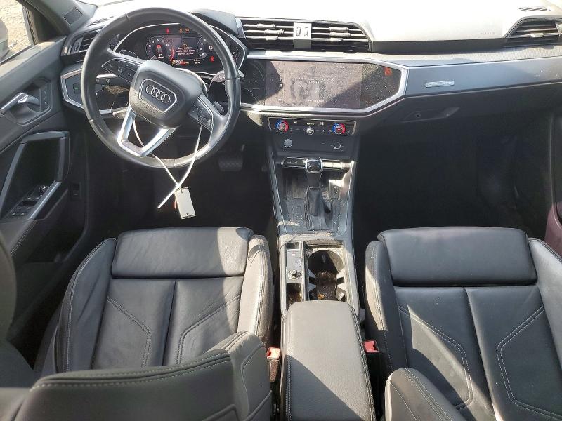 62633576 :رقم المزاد ، WA1EECF31L1026920 vin ، 2020 Audi Q3 مزاد بيع