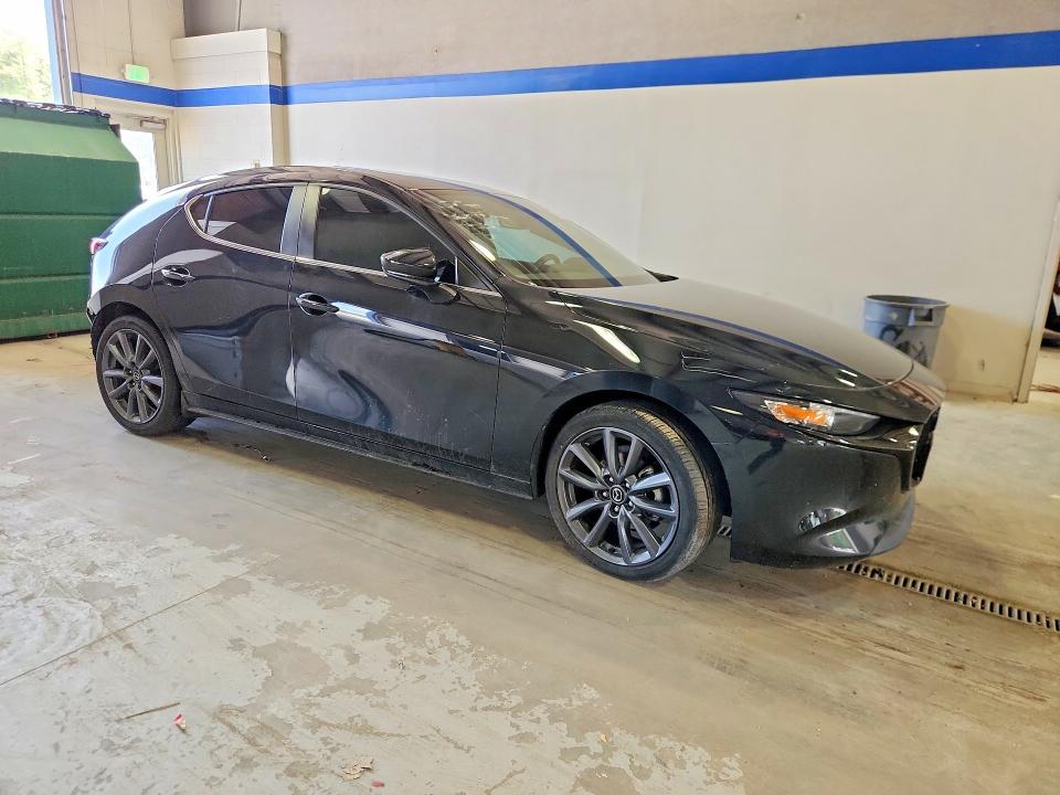 Продажа на аукционе авто 2023 Mazda 3, vin: JM1BPALM8P1613593, номер лота: 60006876