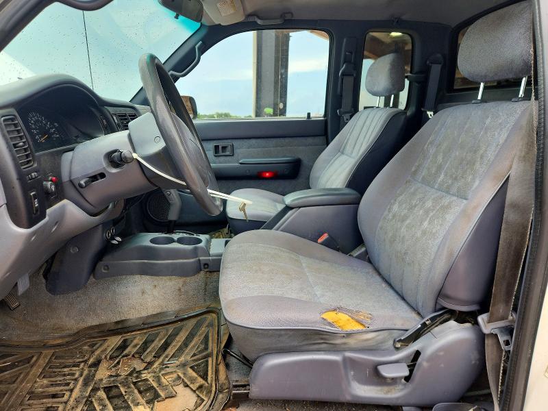 59668906 :رقم المزاد ، 4TASN92N3YZ578278 vin ، 2000 Toyota Tacoma مزاد بيع