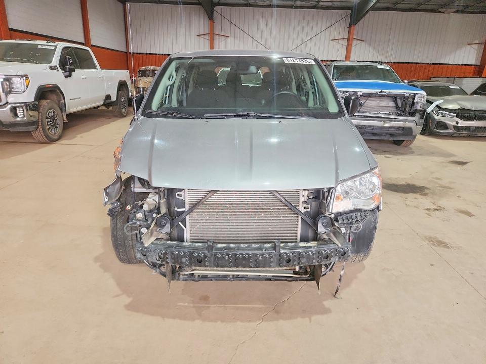61213826 :رقم المزاد ، 2C4RDGBG4JR275862 vin ، 2018 Dodge Grand Caravan مزاد بيع