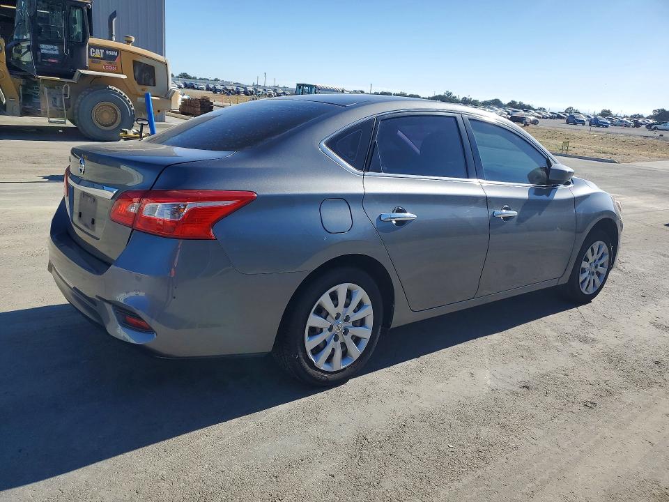 2018 Nissan Sentra მანქანა იყიდება აუქციონზე, vin: 3N1AB7AP3JY325822, აუქციონის ნომერი: 60024296