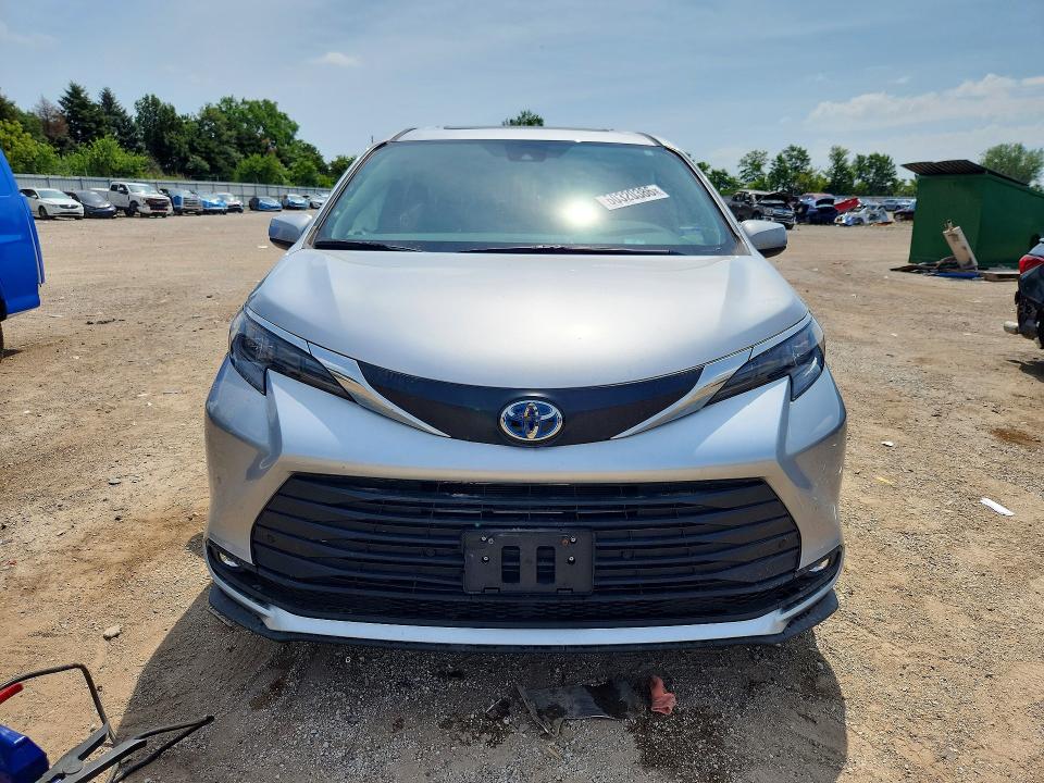 2025 Toyota Sienna მანქანა იყიდება აუქციონზე, vin: 5TDJSKFC5SS215210, აუქციონის ნომერი: 60320386