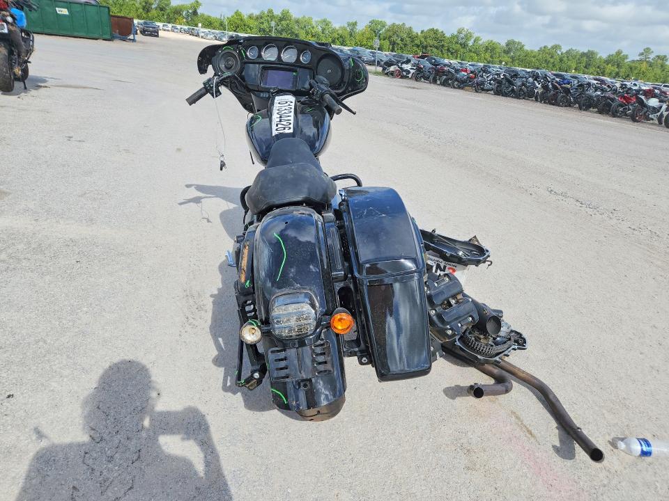 61334426 :رقم المزاد ، 1HD1ABL18PB627883 vin ، 2023 Harley-davidson Flhxst مزاد بيع