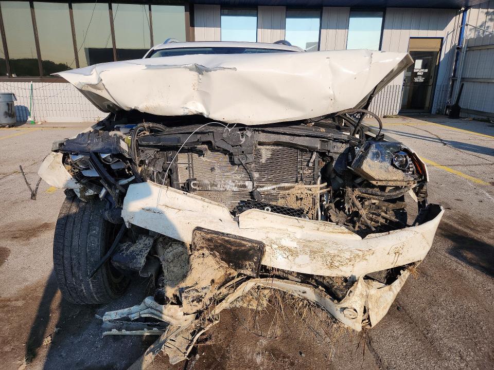 62747736 :رقم المزاد ، WVGFF9BP8CD005379 vin ، 2012 Volkswagen Touareg مزاد بيع