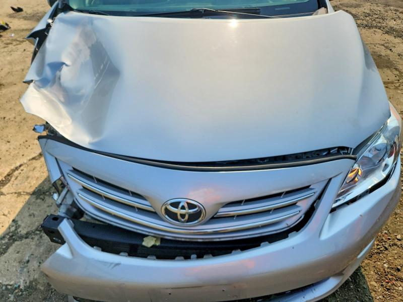 61529776 :رقم المزاد ، 5YFBU4EEXDP161007 vin ، 2013 Toyota Corolla مزاد بيع
