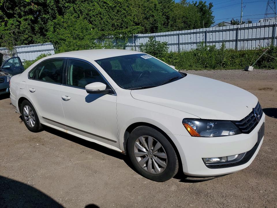 59197426 :رقم المزاد ، 1VWAN7A39EC002081 vin ، 2014 Volkswagen Passat مزاد بيع