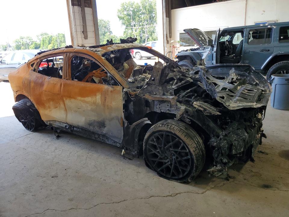 Продаж на аукціоні авто 2023 Ford Mustang Mach-e, vin: 3FMTK4SX4PMA41176, номер лоту: 60428386