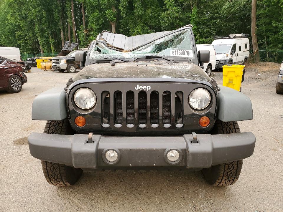 61159076 :رقم المزاد ، 1J4AA2D17BL504752 vin ، 2011 Jeep Wrangler مزاد بيع