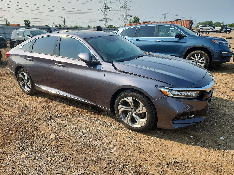 Продажа на аукционе авто 2018 Honda Accord, vin: 1HGCV1F67JA190960, номер лота: 63112736