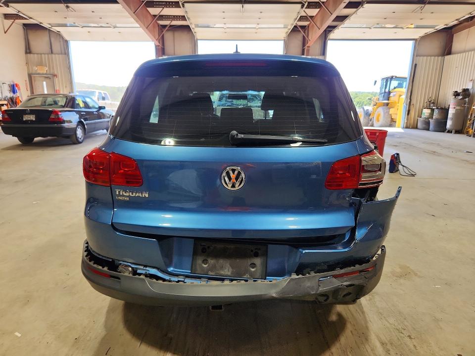 62017786 :رقم المزاد ، WVGBV7AX9JK001762 vin ، 2018 Volkswagen Tiguan Limited مزاد بيع