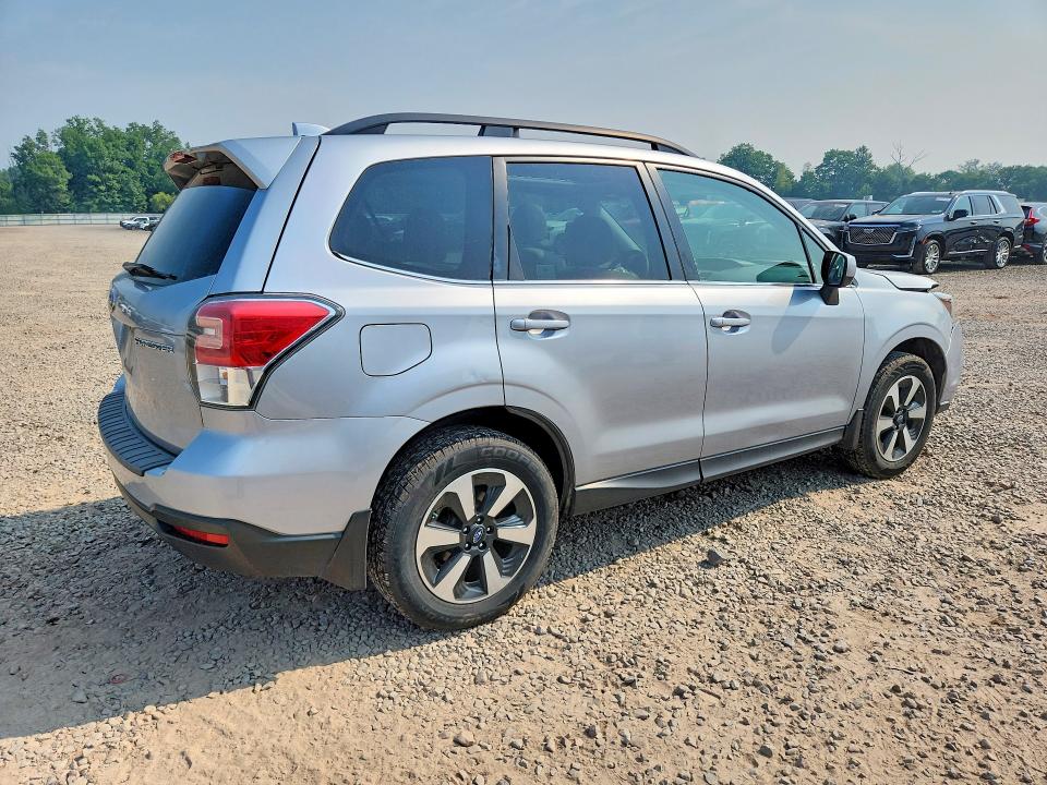 Продаж на аукціоні авто 2018 Subaru Forester, vin: JF2SJAJC2JH467980, номер лоту: 60715566