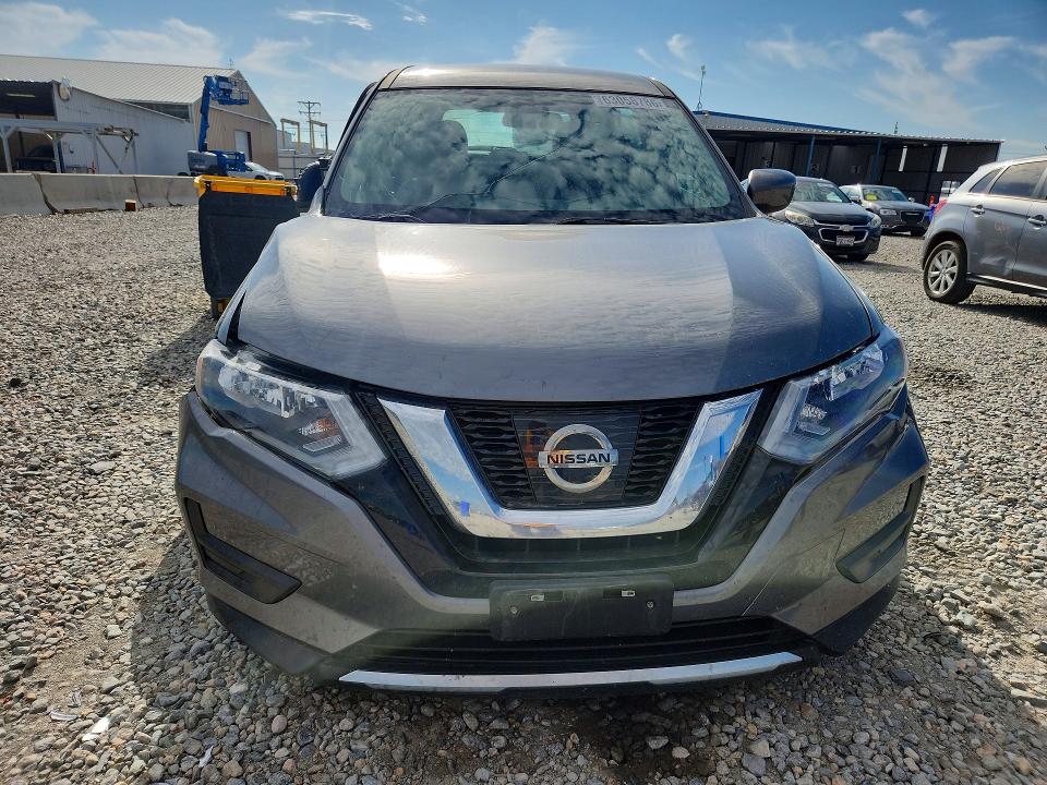 63058786 :رقم المزاد ، 5N1AT2MV7HC893111 vin ، 2017 Nissan Rogue مزاد بيع