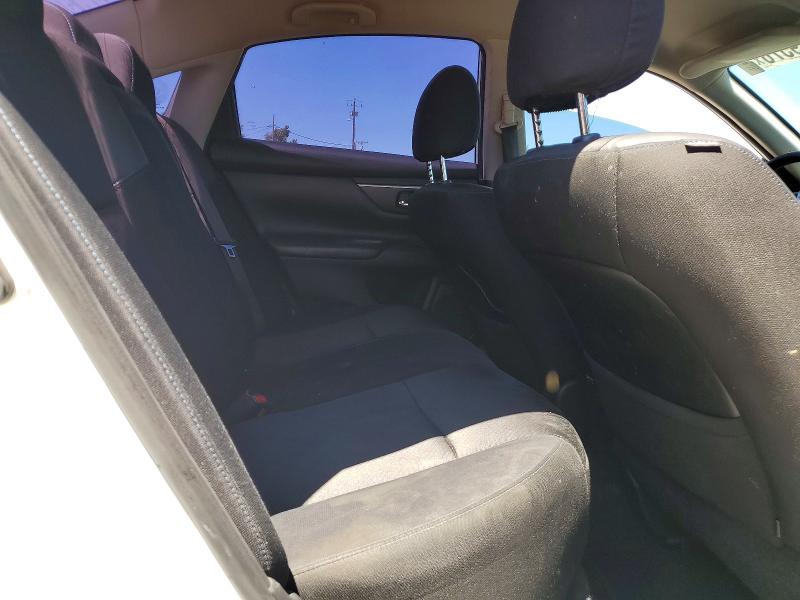 2017 Nissan Altima მანქანა იყიდება აუქციონზე, vin: 1N4AL3AP3HC175206, აუქციონის ნომერი: 63029576