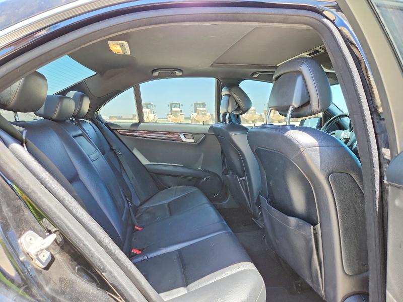 60028386 :رقم المزاد ، WDDGF4HB6DR268309 vin ، 2013 Mercedes-benz C مزاد بيع