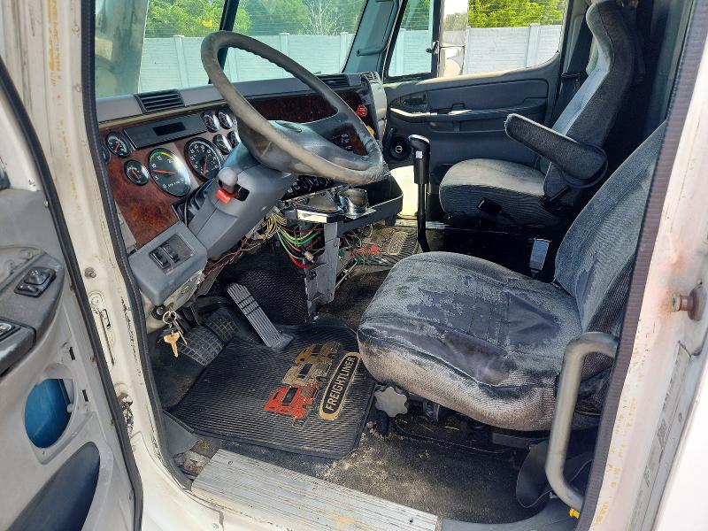 Продаж на аукціоні авто 2002 Freightliner Conventional, vin: 1FUJBBCG62LG28029, номер лоту: 61949196