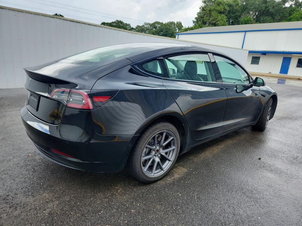 60488536 :رقم المزاد ، 5YJ3E1EA9NF187673 vin ، 2022 Tesla Model 3 مزاد بيع