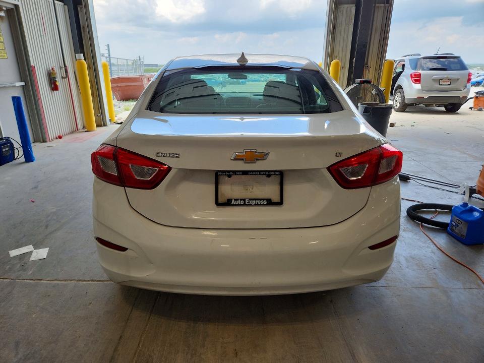 Aukcja sprzedaży 2018 Chevrolet Cruze, vin: 1G1BE5SM6J7106137, numer aukcji: 61209066