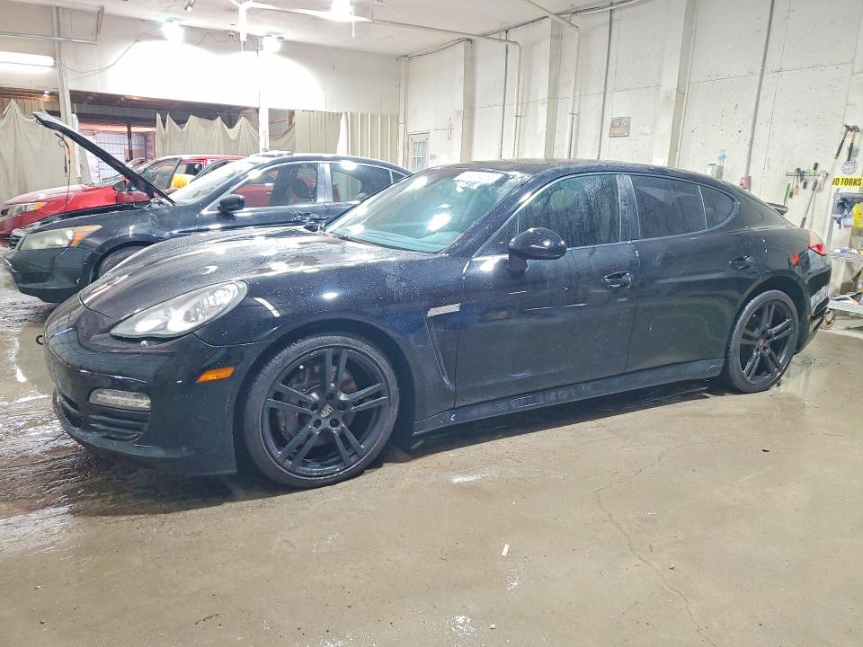 60274086 :رقم المزاد ، WP0AA2A77CL071949 vin ، 2012 Porsche Panamera مزاد بيع